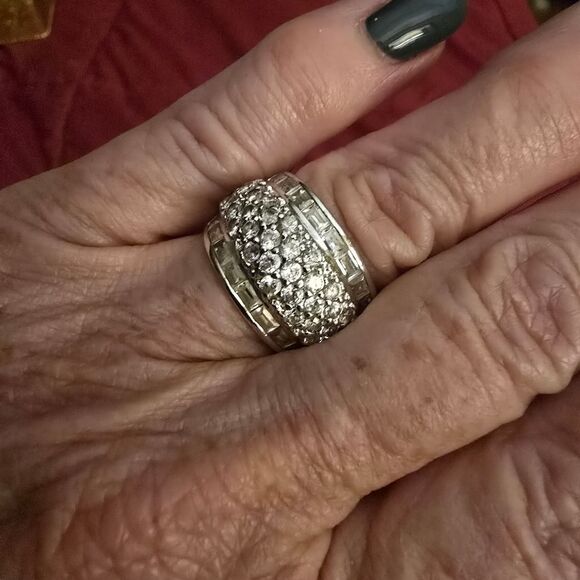 A HIGH END COSTUME PIECE WITH ROWS OF CZS BORDERED BY BAGUETTES - Picture 5 of 7